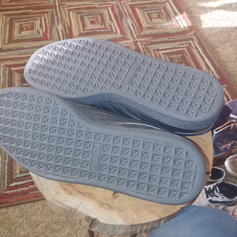 Pumas size 10.5 - Picture 2 of 6